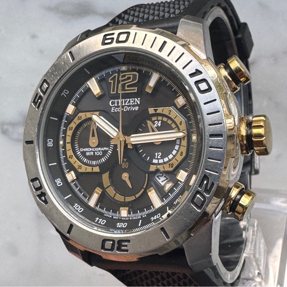 Citizen Eco Drive B620 Chronograph Watch • Black Dial • New Rubber Strap - Picture 5 of 12